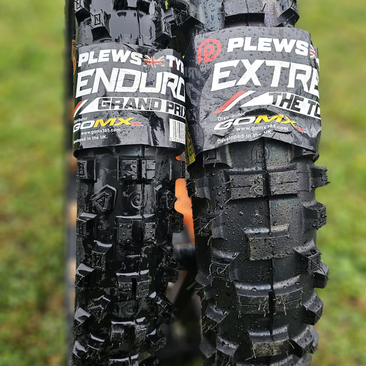 PACHET PlewsTyres Extreme TOUGH ONE Super Soft (SPATE) + PLEWS TYRES 90/100-21 EN1 Enduro Grand Prix (FATA)